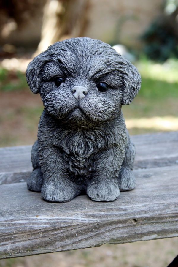 Záhradná dekorácia betónová soška pes 18cm 