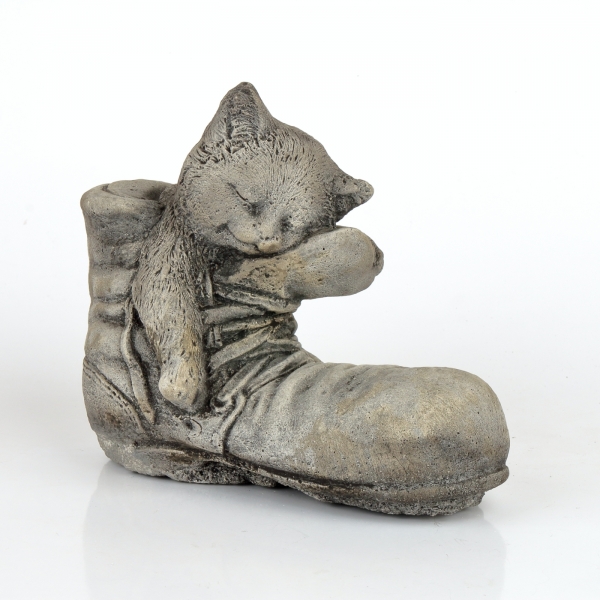 Záhradná dekorácia mačiatko v topánke 3 kg