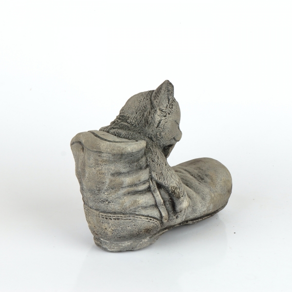 Záhradná dekorácia mačiatko v topánke 3 kg