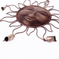 Zahradní dekorace kovové slunce se zvonky velké 50cm