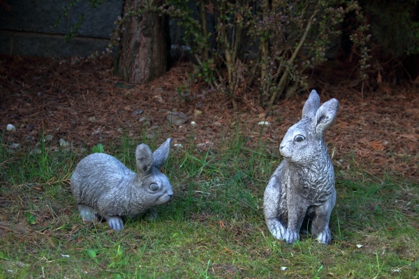 Záhradná dekorácia králik 30cm