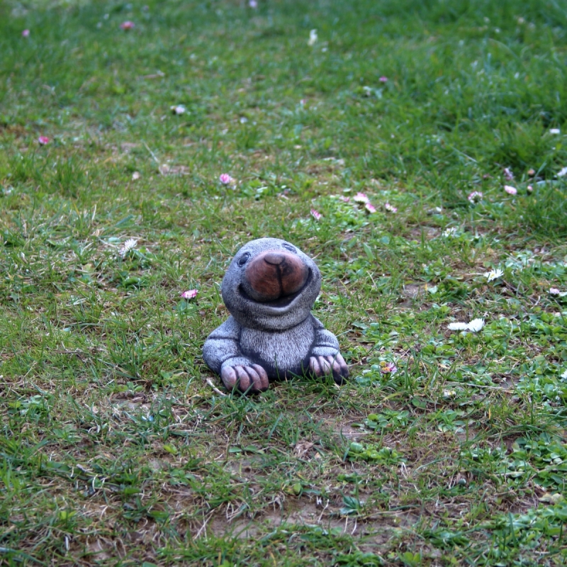 Záhradná dekorácie krtko 12cm