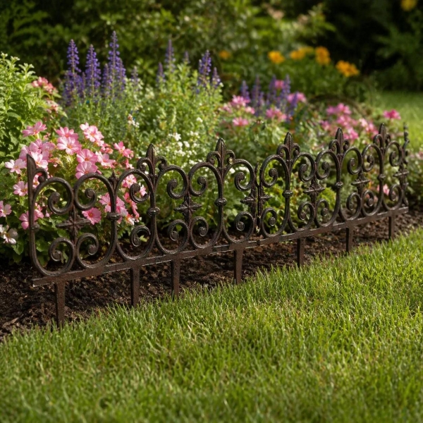 Záhradná dekorácia liatinový plôtik s ornamentmi 26x1,5x27,5cm