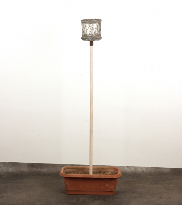 Záhradné dekorácie lucerna do trávnika 116cm