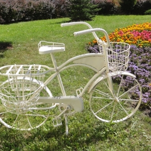 Záhradné dekorácie plechové koleso biele 63x89x41,5cm