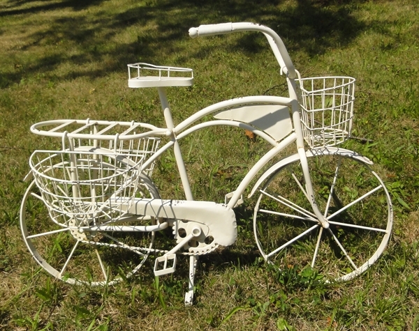 Záhradné dekorácie plechové koleso biele 91x133x53cm