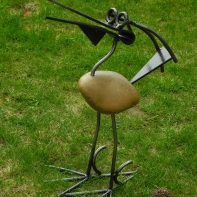 Záhradné dekorácie vtáčik kov a kameň 55cm