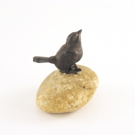 Záhradné dekorácie vtáčik na kameni 10x11cm