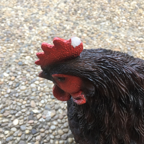 Záhradná dekorácia sliepky na plot červená - vyradené