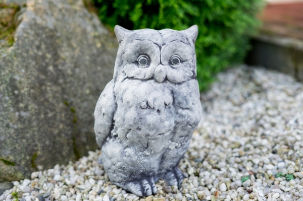 Záhradná dekorácie sova z betónu