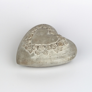 Záhradné dekorácie srdce betón 16cm