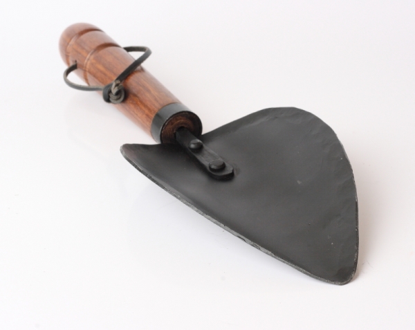 Záhradná lopatka kovaná 33x10cm