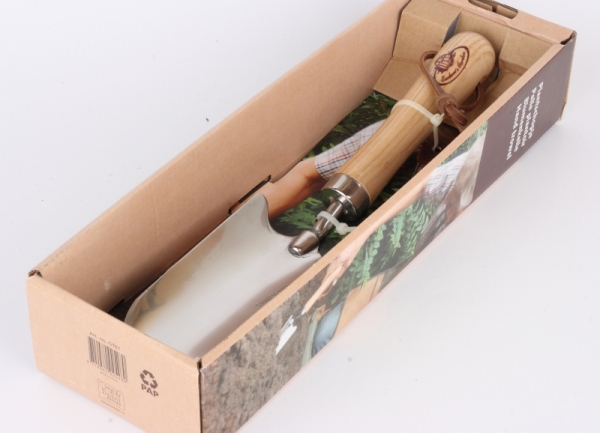 Záhradná lopatka s drevenou rukoväťou 33cm