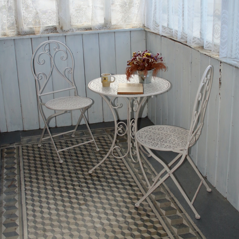 Záhradný nábytok kovový stôl a 2 stoličky