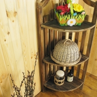 Záhradný nábytok - rohový regál