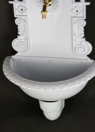 Záhradné nástenné umývadlo krémové 75x44cm