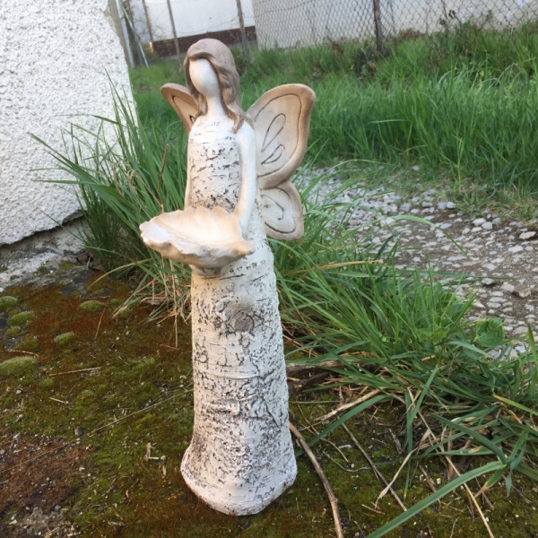 Záhradné pítko pre vtáky anjel 14,2×37,2×11,6cm