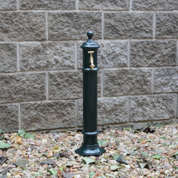 Záhradný stĺpik na vodu s kohútikom