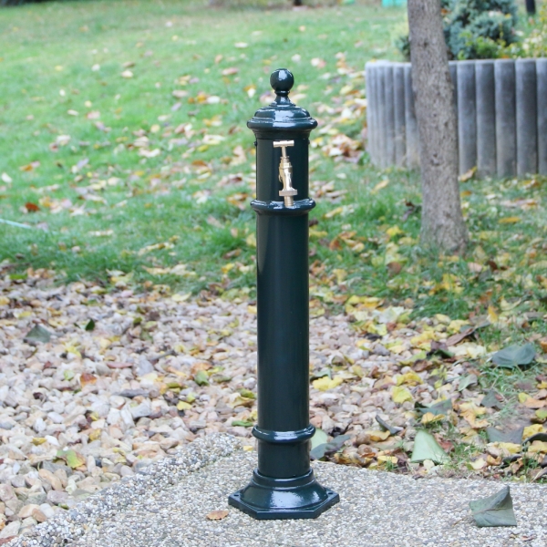 Záhradný stĺpik na vodu s kohútikom