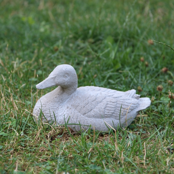 Záhradné sochy zvierat Kačica betónová sivá 20x10,5x11,5cm