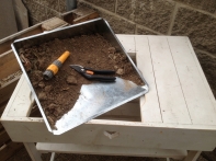 Záhradný stolík 78X86X58cm na presádzanie rastlín