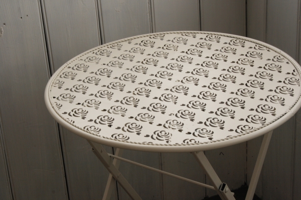 Záhradný stôl kovový biely 60cm