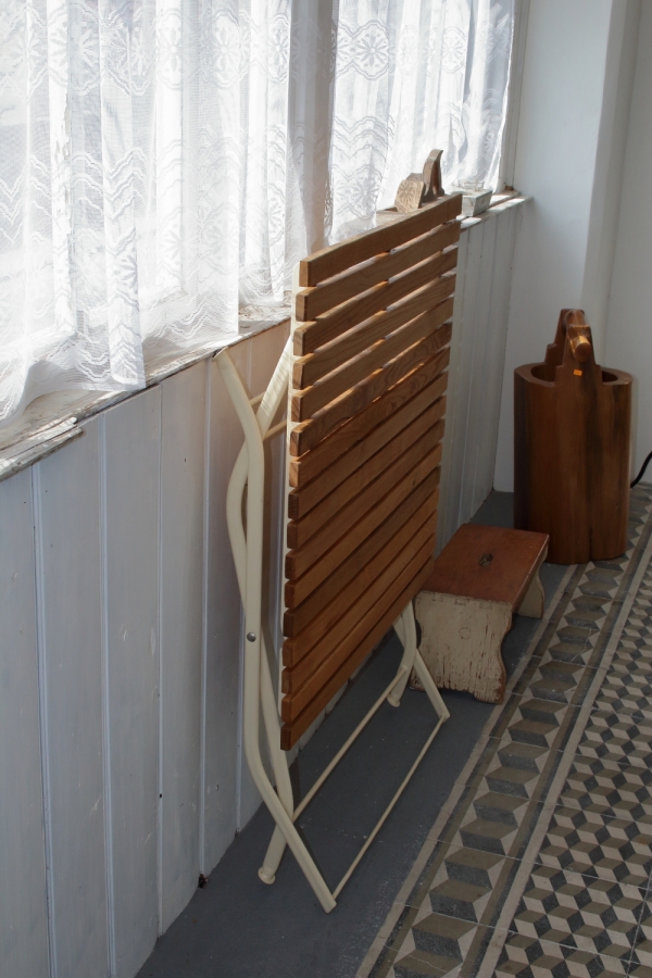 Záhradný stôl kovový skladací