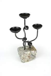 Zahradný svietnik prepletenec v žulovej kocke 40-42cm