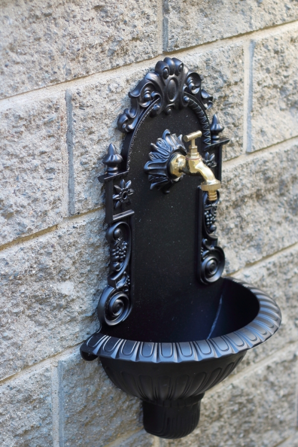 Záhradné umývadlo bez kohútika čierne