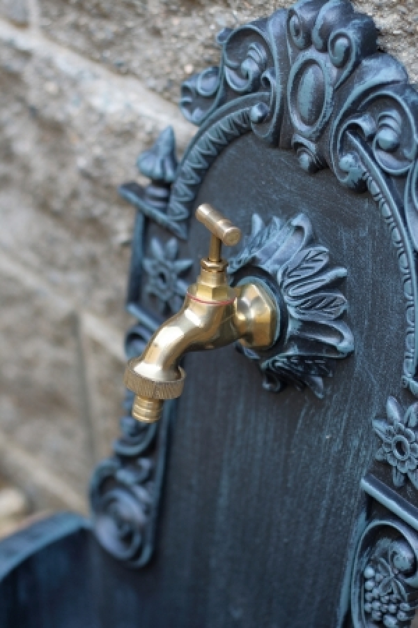 Záhradné umývadlo hlboké s kohútikom 61cm - vyradené