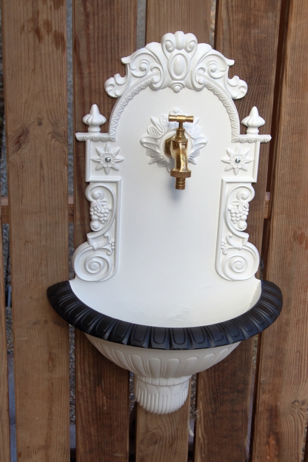 Záhradný umývadlo na stenu 37x61x19cm