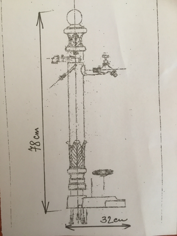 Záhradná výlevka s kohútikom tmavo zelená 32 x 78 cm liatina