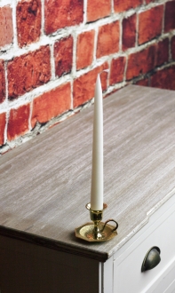 Zámocký svietnik na jednu sviečku mosadz