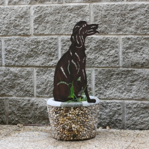 Zápich do trávnika pes 57cm