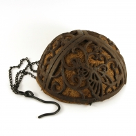 Záves na kvety s motýľom