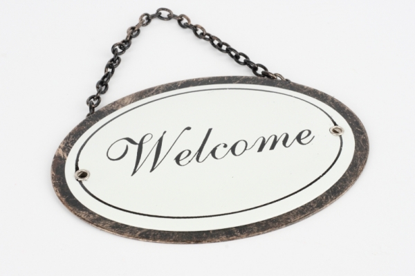 Závesná ceduľka na dvere Welcome 11x8cm