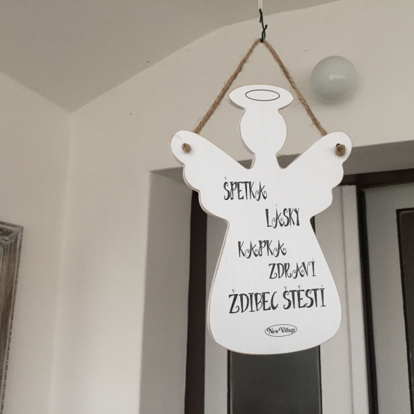 Závesná dekorácia anjel Štipka lásky 24,5cm