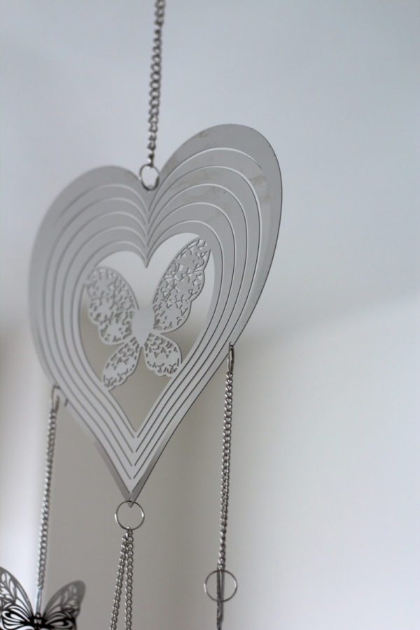 Závesná dekorácia do bytu motýľ 52cm