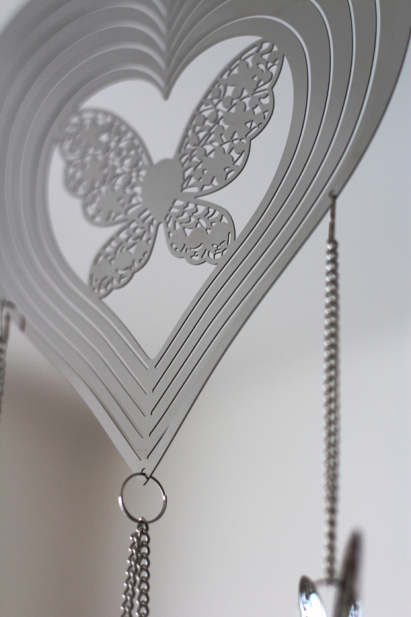 Závesná dekorácia do bytu motýľ 52cm