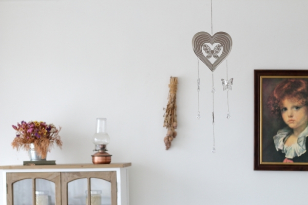 Závesná dekorácia do bytu motýľ 52cm