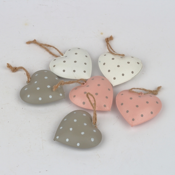 Závesná dekorácia kovové srdce s bodkami (box 6ks)
