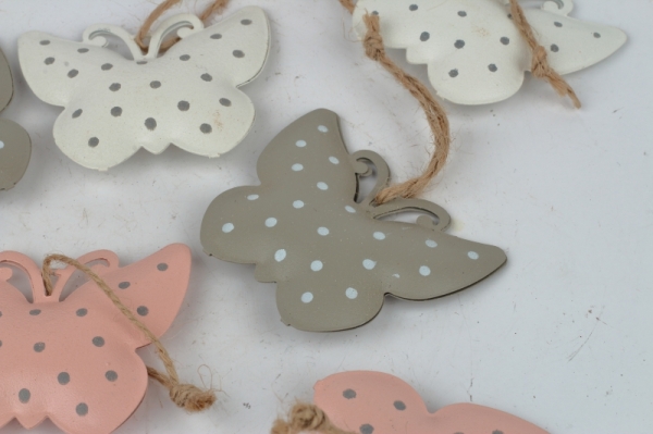 Závesná dekorácia kovový motýľ s bodkami (box 6ks) 