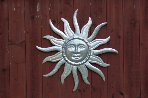 Závesná dekorácia slnko strieborné 56cm