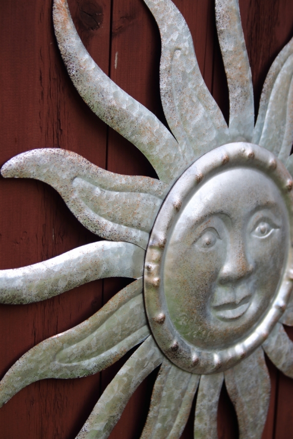 Závesná dekorácia slnko strieborné 56cm