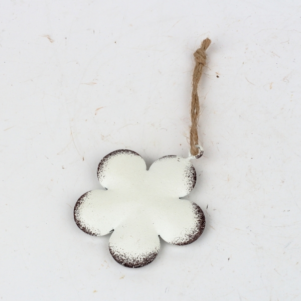 Závesná kovová dekorácia kvetina biela 5,5cm