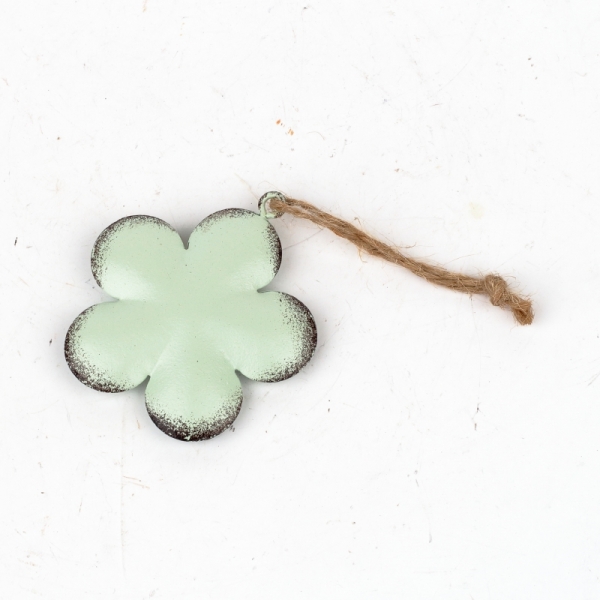 Závesná kovová dekorácia kvetina mint 5,5cm