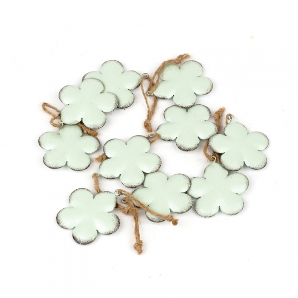 Závesná kovová dekorácia kvetina mint 5,5cm