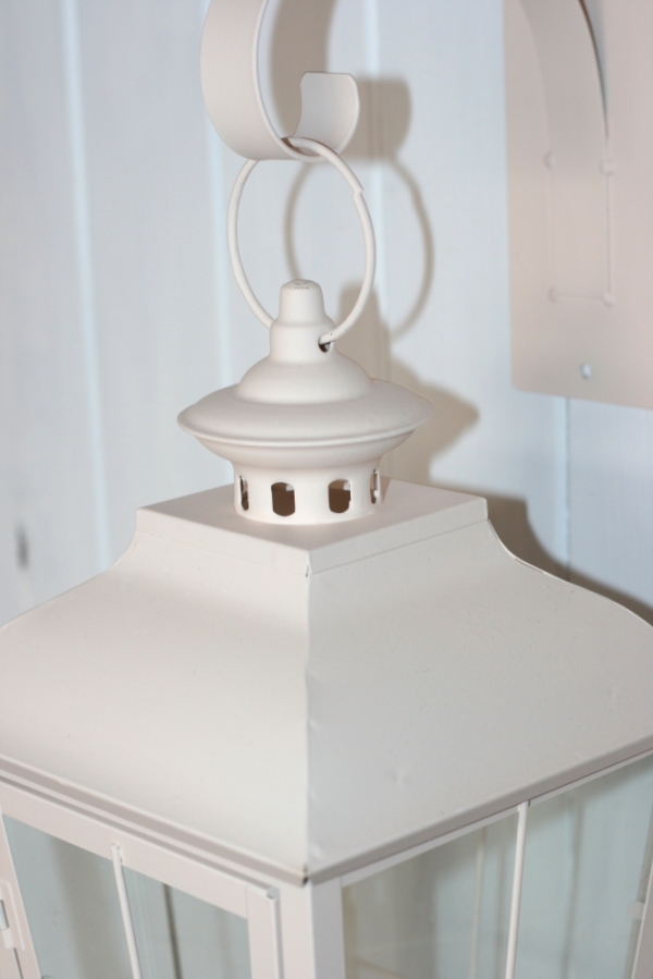 Závesná kovová lampáš biela 41x20x20cm