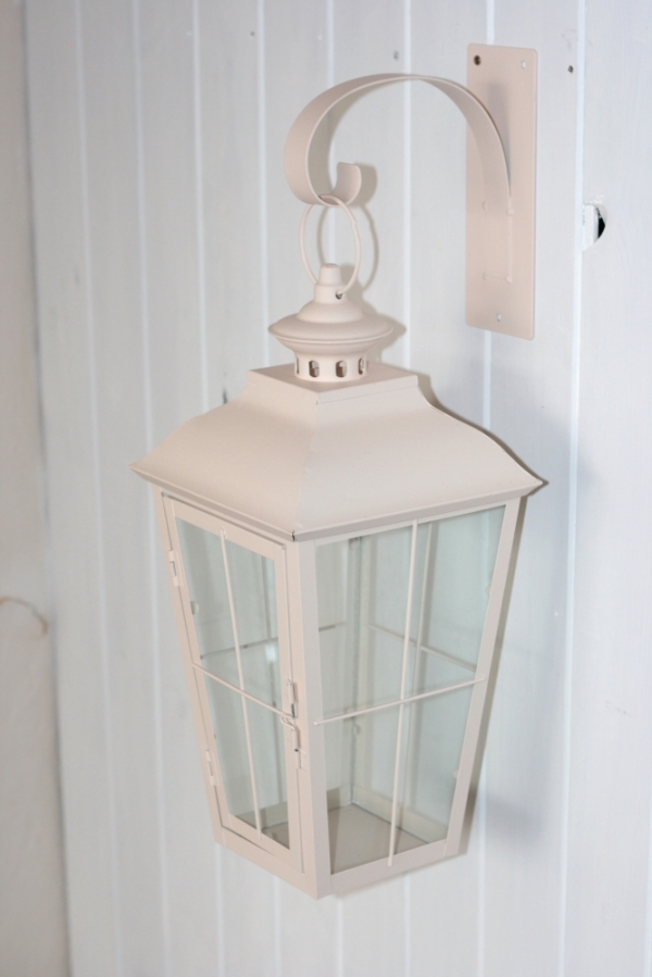 Závesná kovová lampáš biela 41x20x20cm