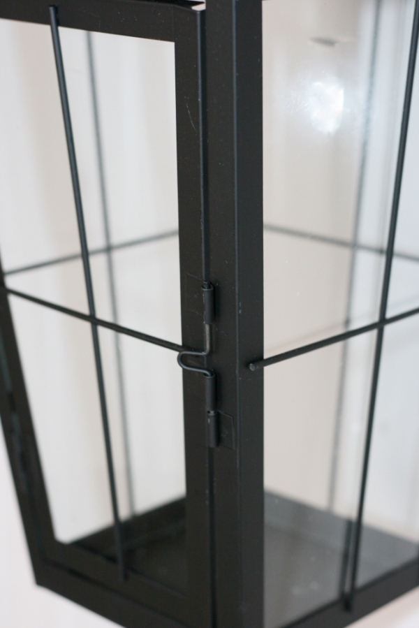 Závesná kovová lampáš čierna 41x20x20cm